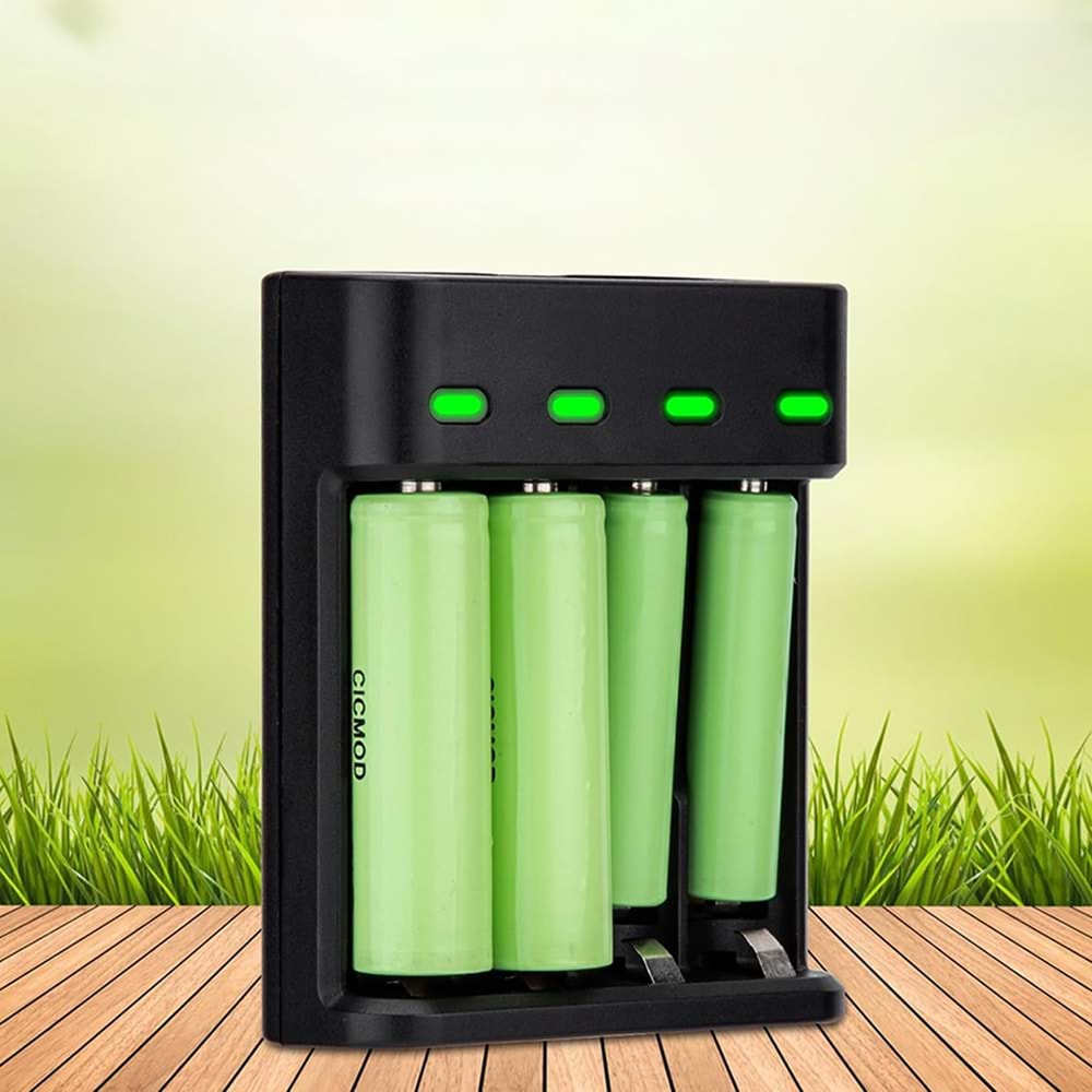 Greentech Pil Şarj Cihazı (Dört Yuvalı) - 1.2V Ni-Mh / Ni-Cd Aa / Aaa / GT-BC07